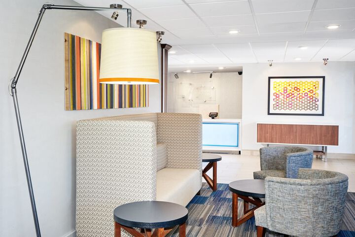 Holiday Inn Express Sheboygan-Kohler by IHG