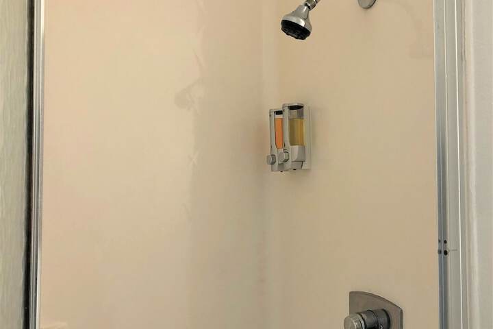 Room 36 of 43