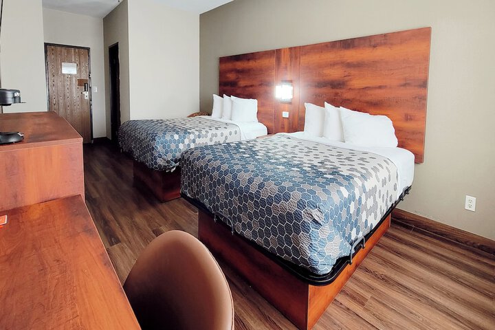 Room 8 of 15