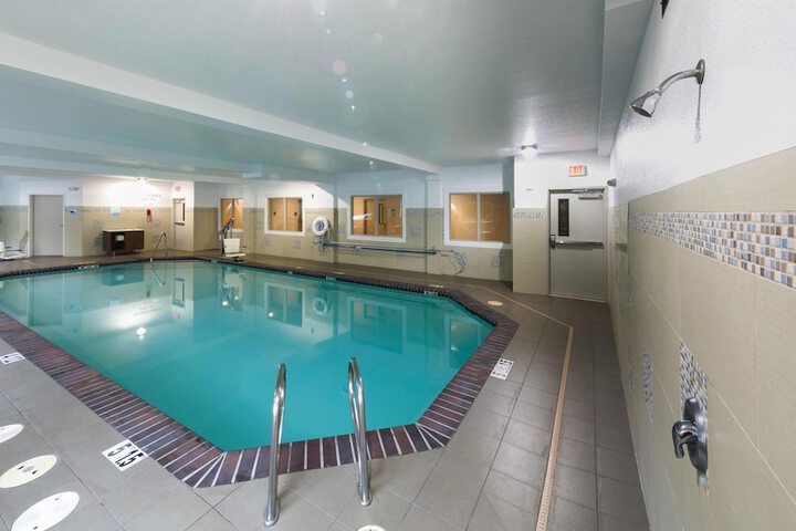 Holiday Inn Express & Suites Hood River by IHG