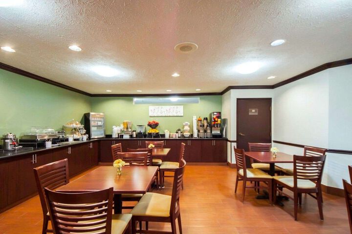 Sleep Inn & Suites Edmond near University