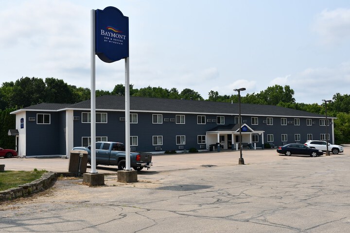 Baymont Inn & Suites by Wyndham Platteville