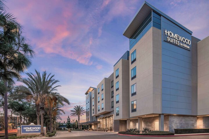 Homewood Suites by Hilton Anaheim Resort – Convention Center