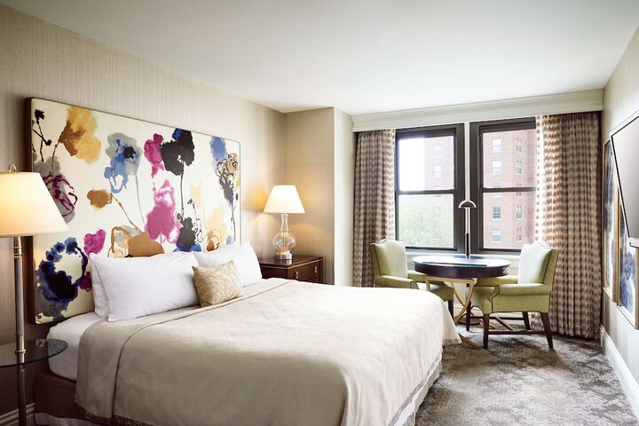 Room 42 of 123