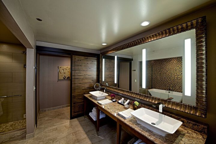Room 11 of 29