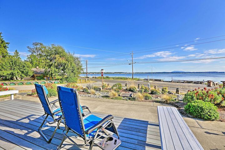 Birch Bay Waterfront Home - Steps to Beach!