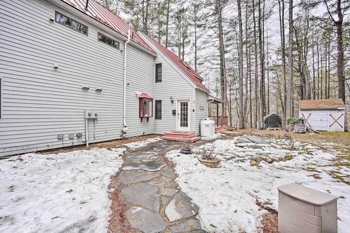 Berkshires Getaway 1 Mi Skiing & Hiking!