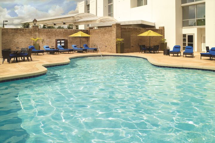 Pool 20 of 104