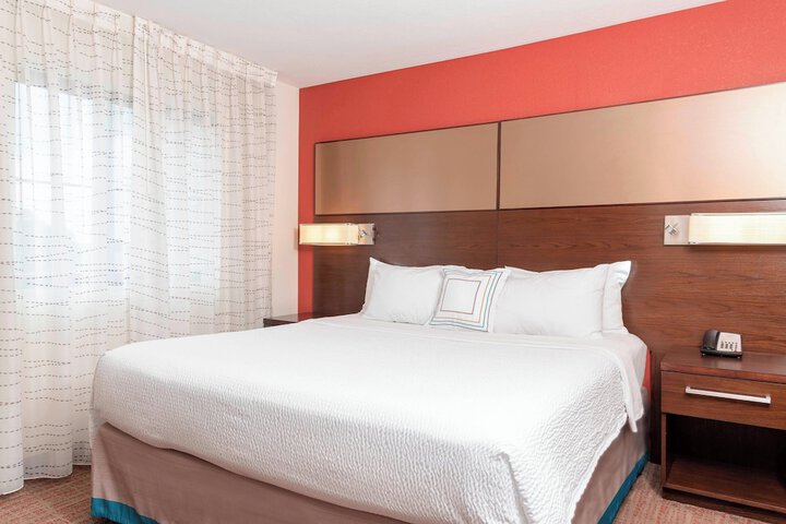 Residence Inn Akron South / Green