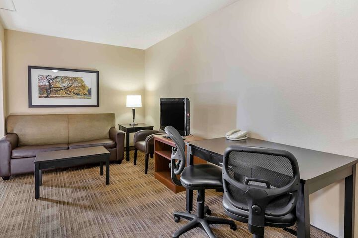 Room 26 of 33