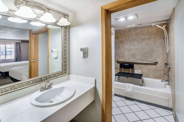 Days Inn by Wyndham Delta CO