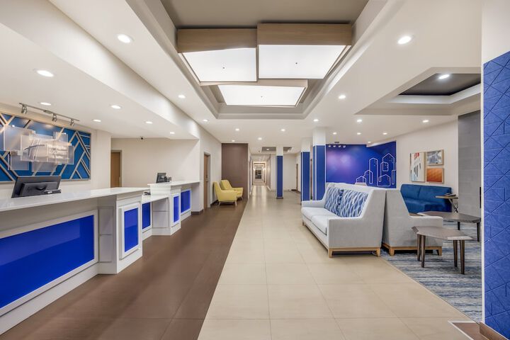 Hotel 6 of 71
