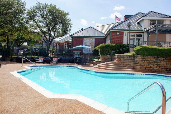 Pool 5 of 25