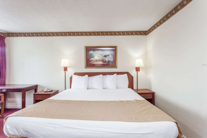 Room 7 of 20