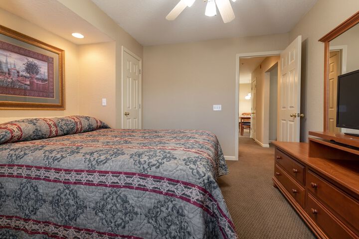 Room 34 of 66