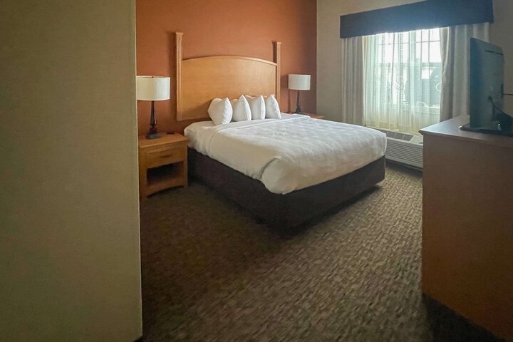 Room 22 of 43