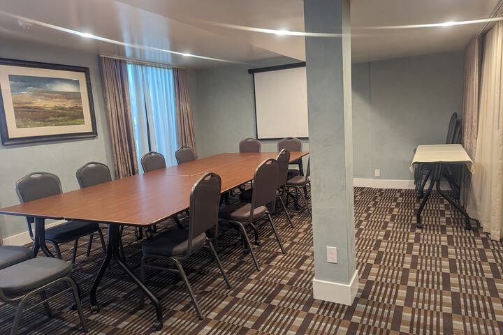 Business Center 29 of 30