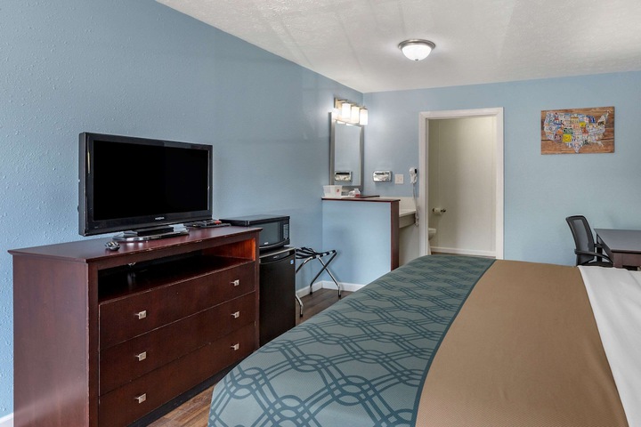 Room 50 of 60