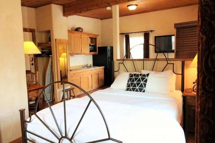 The Maverick Inn
