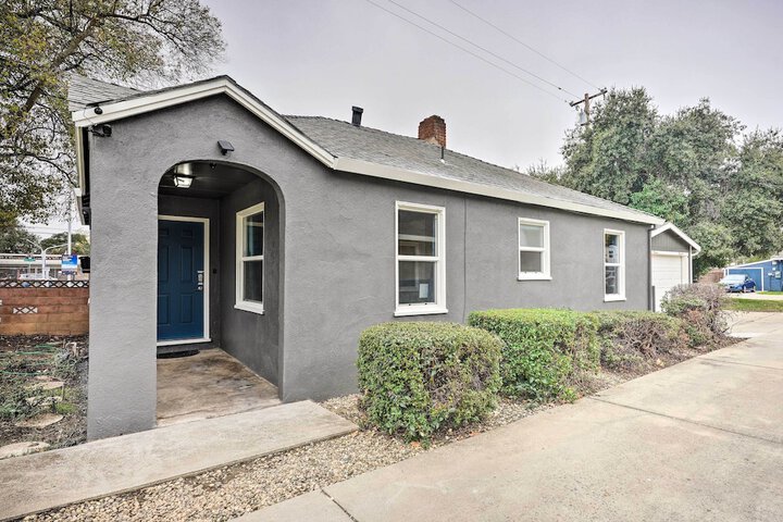 Cozy Elk Grove Home in the Heart of Old Town!