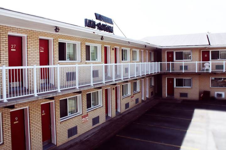 Hotel 2 of 31