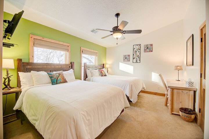 Room 3 of 10