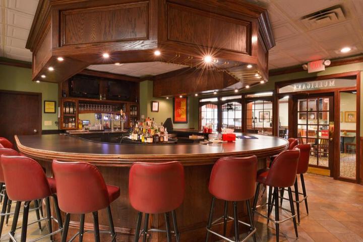 Lamplighter Inn and Suites