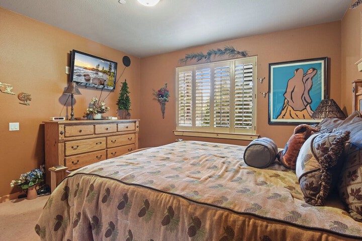 Crystal Charm Amazing 3 BDR Condo Close to Beaches Casinos, & Skiing!