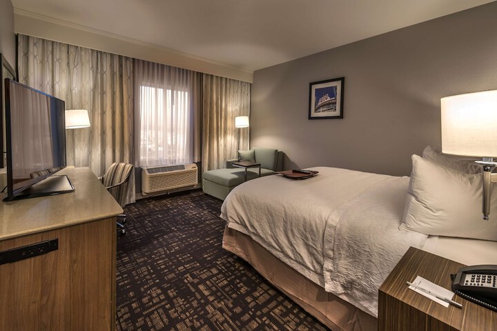 Room 11 of 20