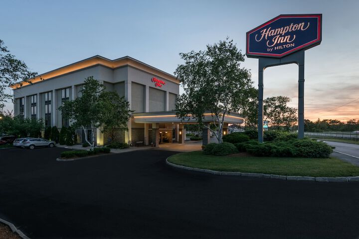 Hotel 4 of 67