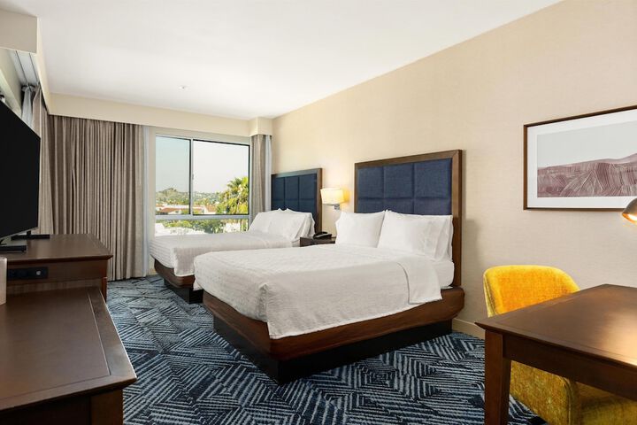 Hampton Inn & Suites Los Angeles - Glendale