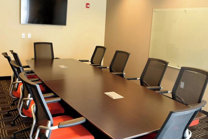 TownePlace Suites Lawrence Downtown
