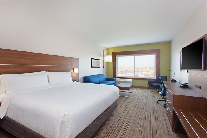 Holiday Inn Express & Suites Moses Lake by IHG
