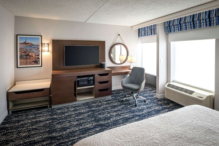 Hampton Inn Long Island / Commack