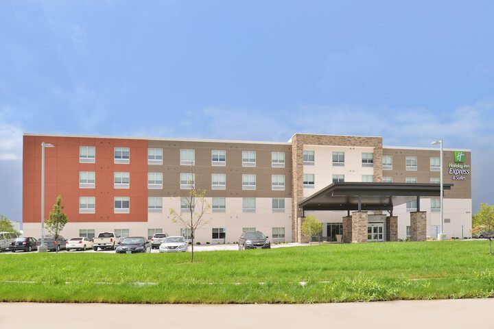 Hotel 7 of 49