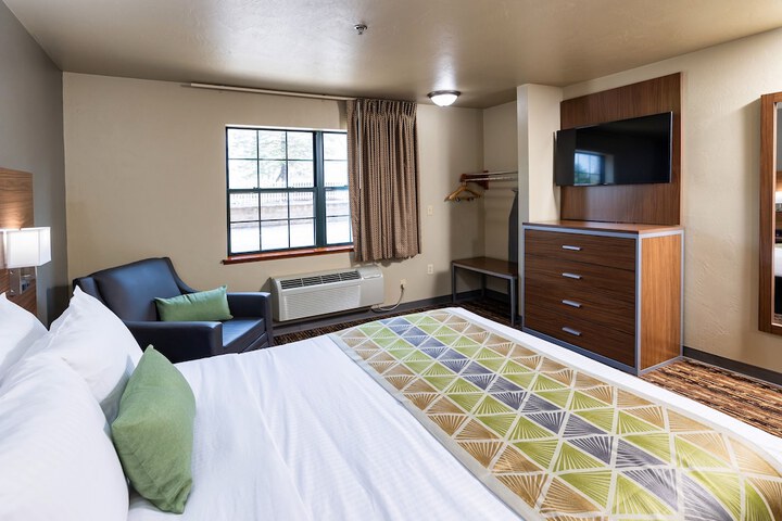 Room 15 of 43