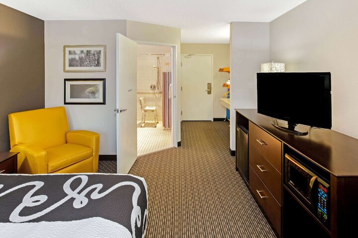 Room 19 of 31