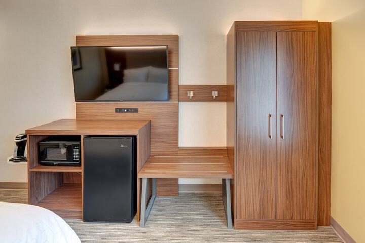 Room 19 of 47