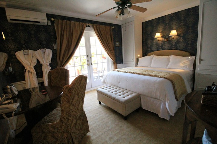 The Riverview Hotel