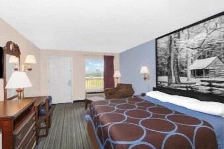 Room 8 of 21