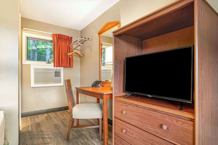 Room 46 of 61