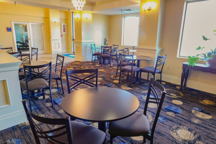Days Inn & Suites by Wyndham Pocahontas