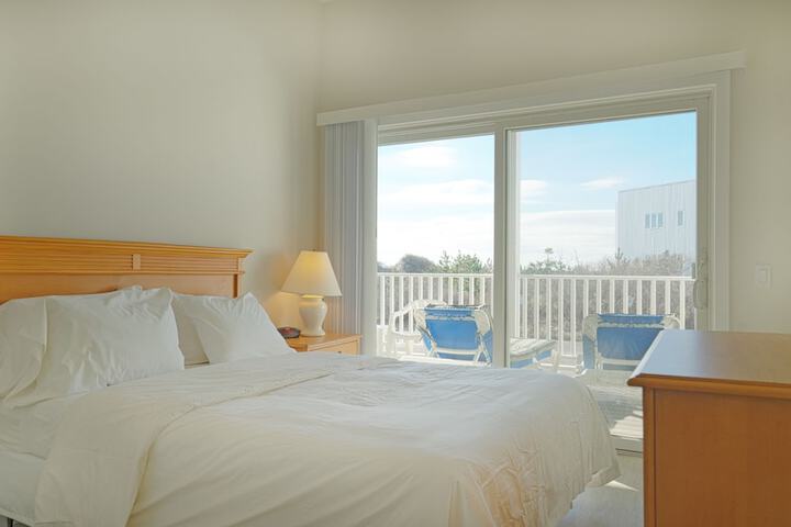 Room 106 of 173