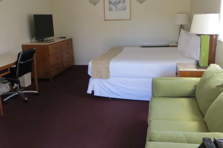 Room 12 of 36
