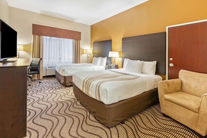 Room 21 of 46