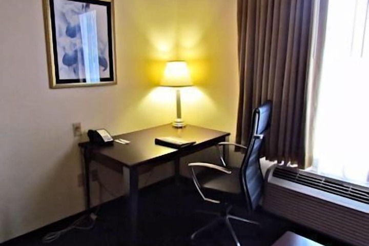 Room 17 of 43