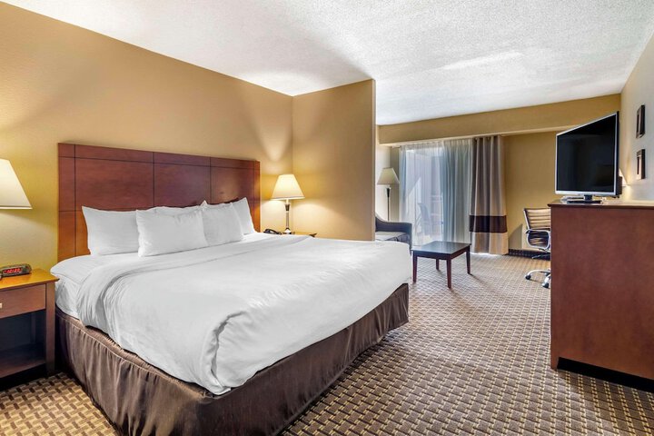 Room 40 of 60