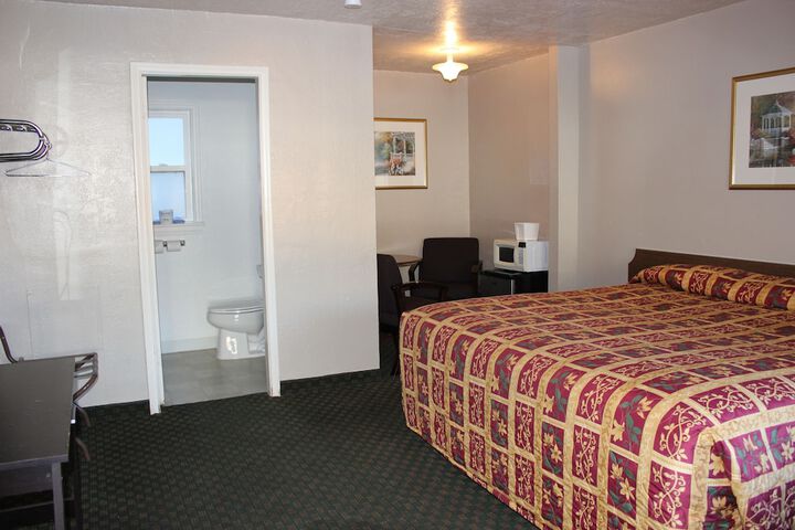 Room 22 of 32