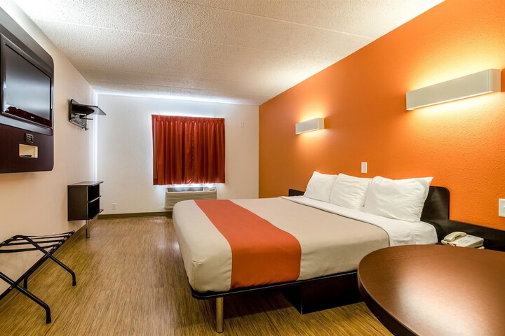 Room 29 of 47