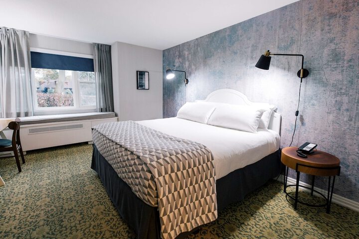 Room 46 of 91